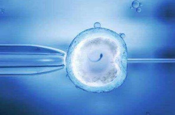 输卵管一侧粘连，一侧通而不畅还可以自然怀孕吗？